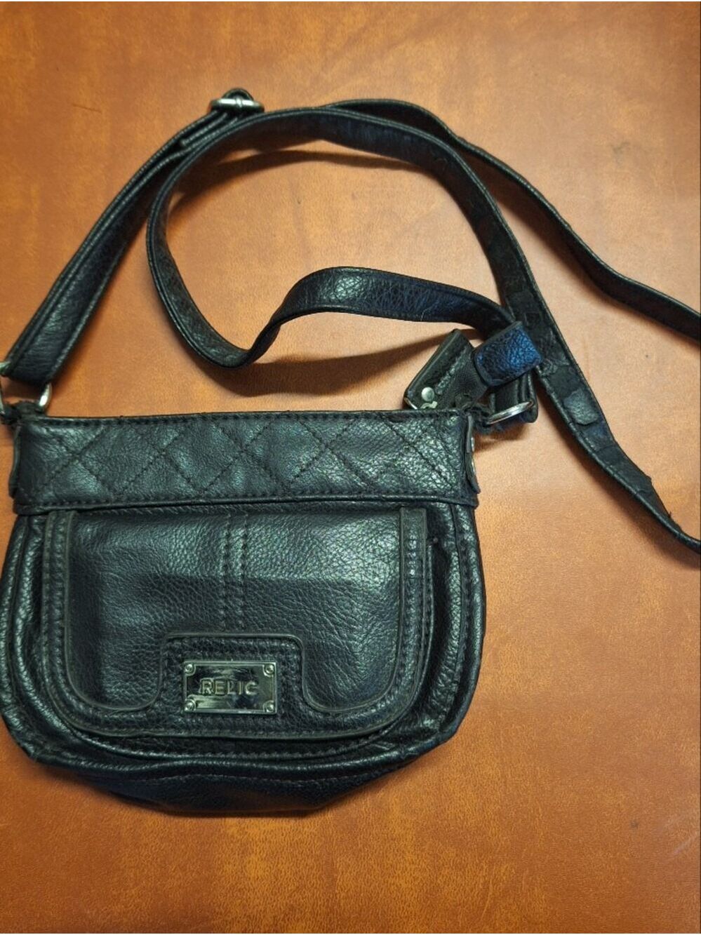 Relic Brand Small Black Leather Handbag Purse